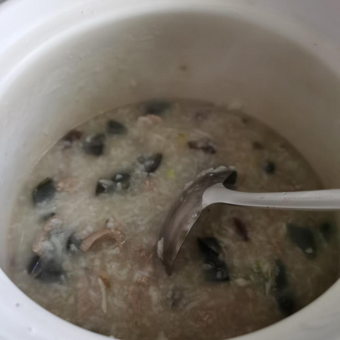十五分钟快手之香滑皮蛋瘦肉粥(附五分钟电饭煲电压力锅更快捷方法)