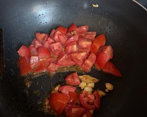 番茄烧豆皮茄烧丸子万能番茄百搭酱简单美味的做法 步骤3