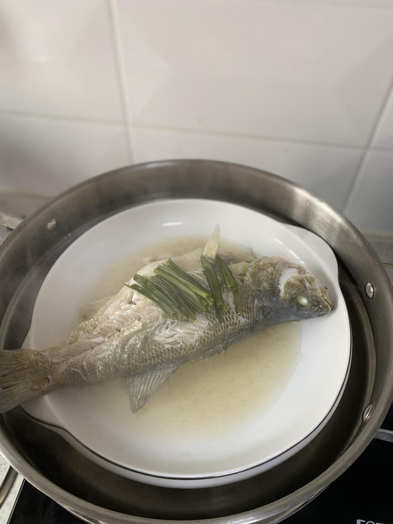 清蒸鲈鱼