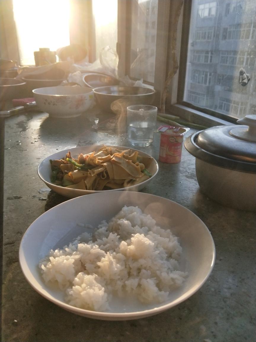 不用厨艺的尖椒干豆腐