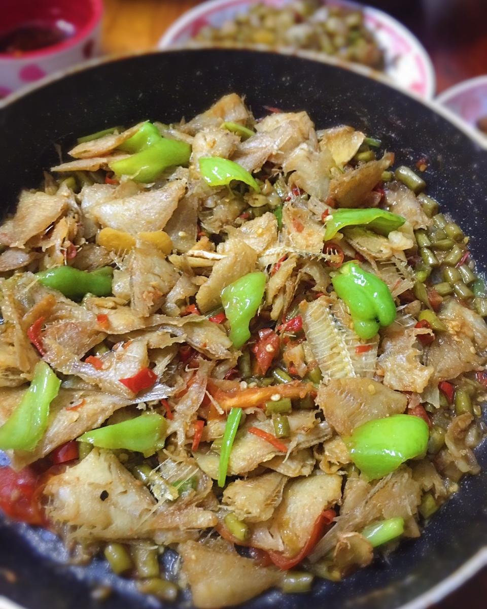 酸辣剥皮鱼