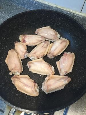 传承妈妈做饭的味道～椒盐鸡翅的做法 步骤5