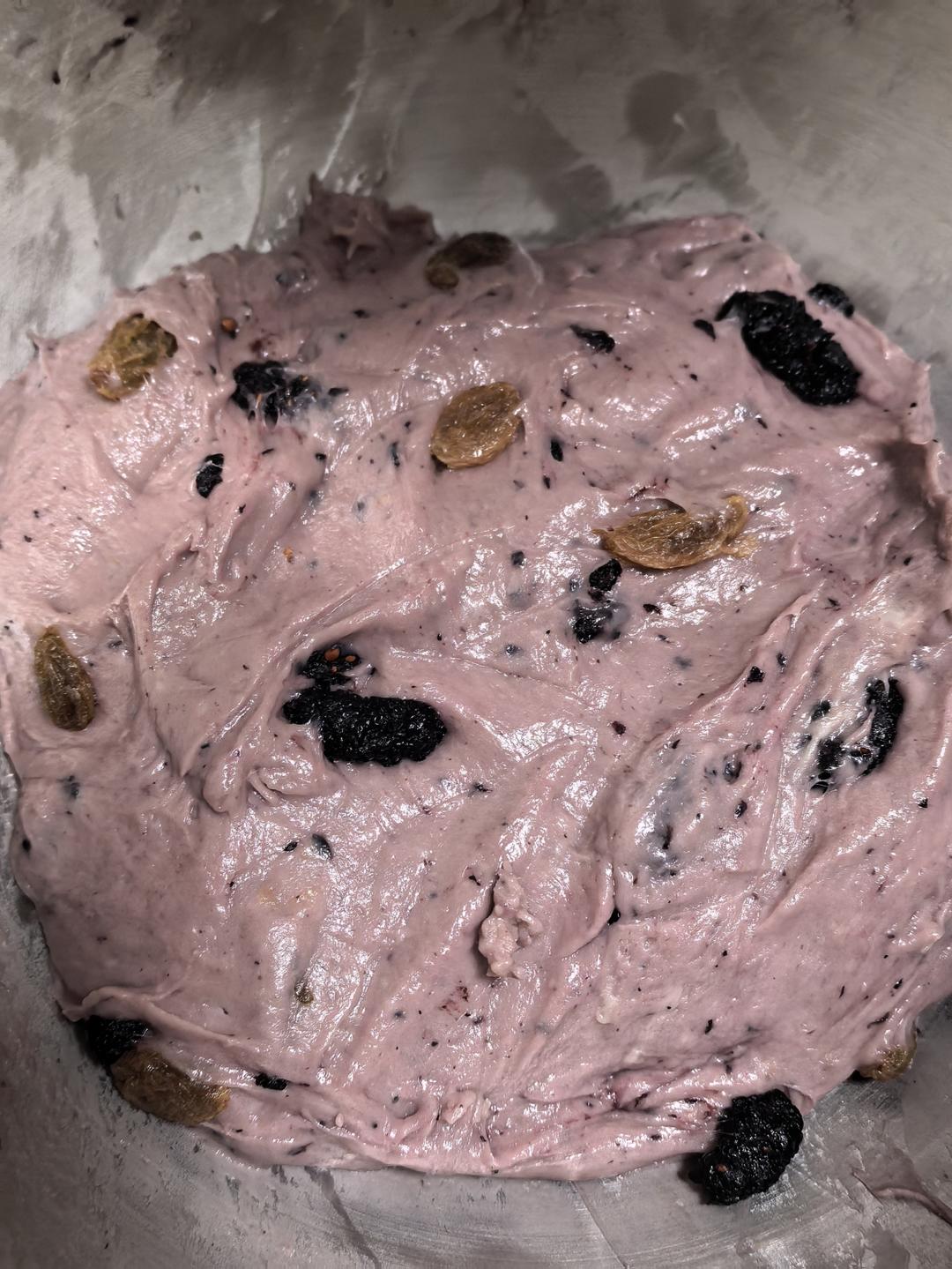 葡萄干面包，教你如何快速用双手揉出松软可口的吐司面包