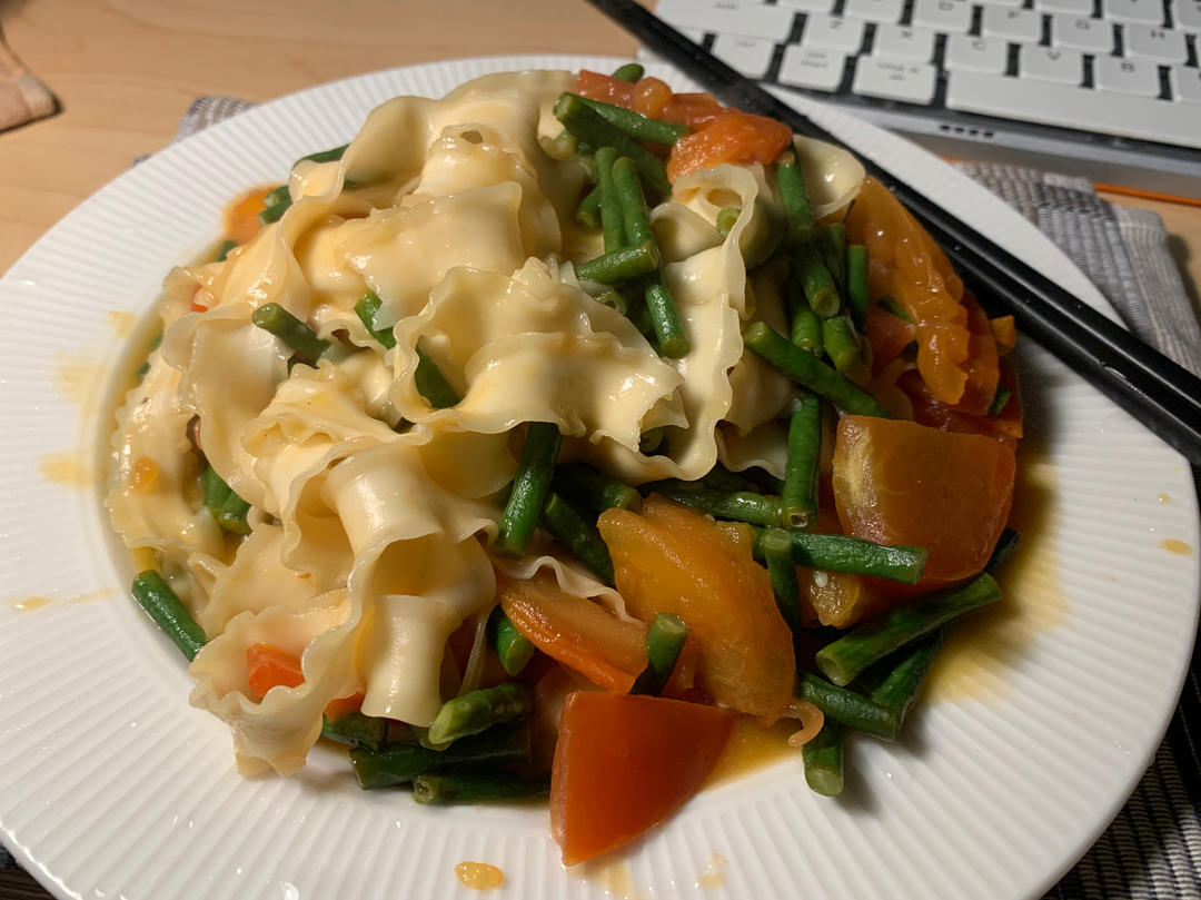 明日便当之能吃3碗饭的西红柿豇豆