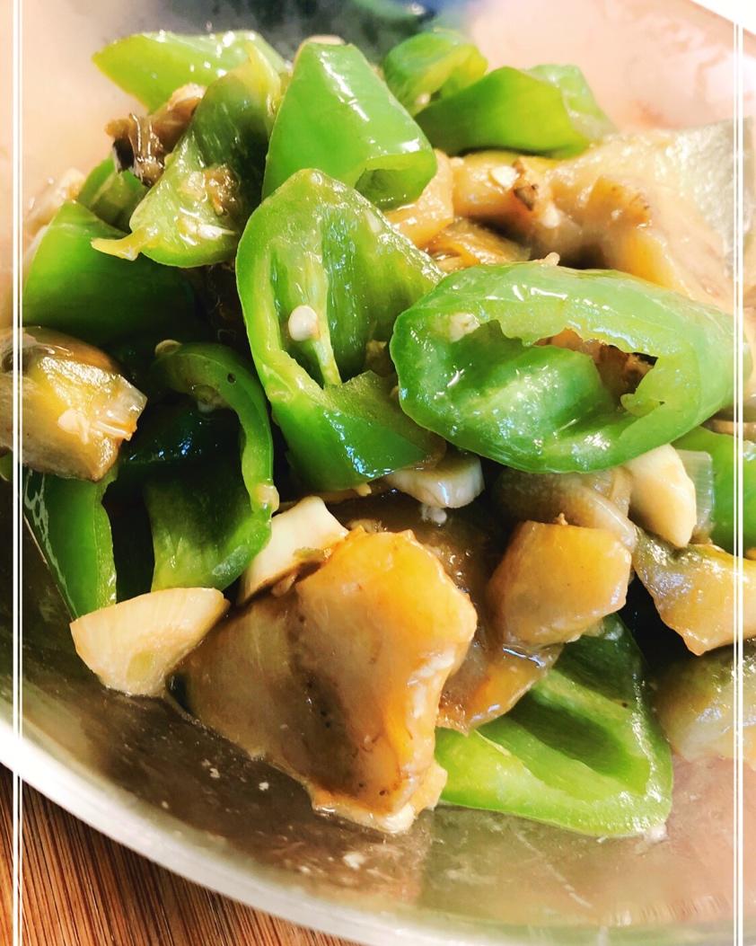 西红柿尖椒炒茄子