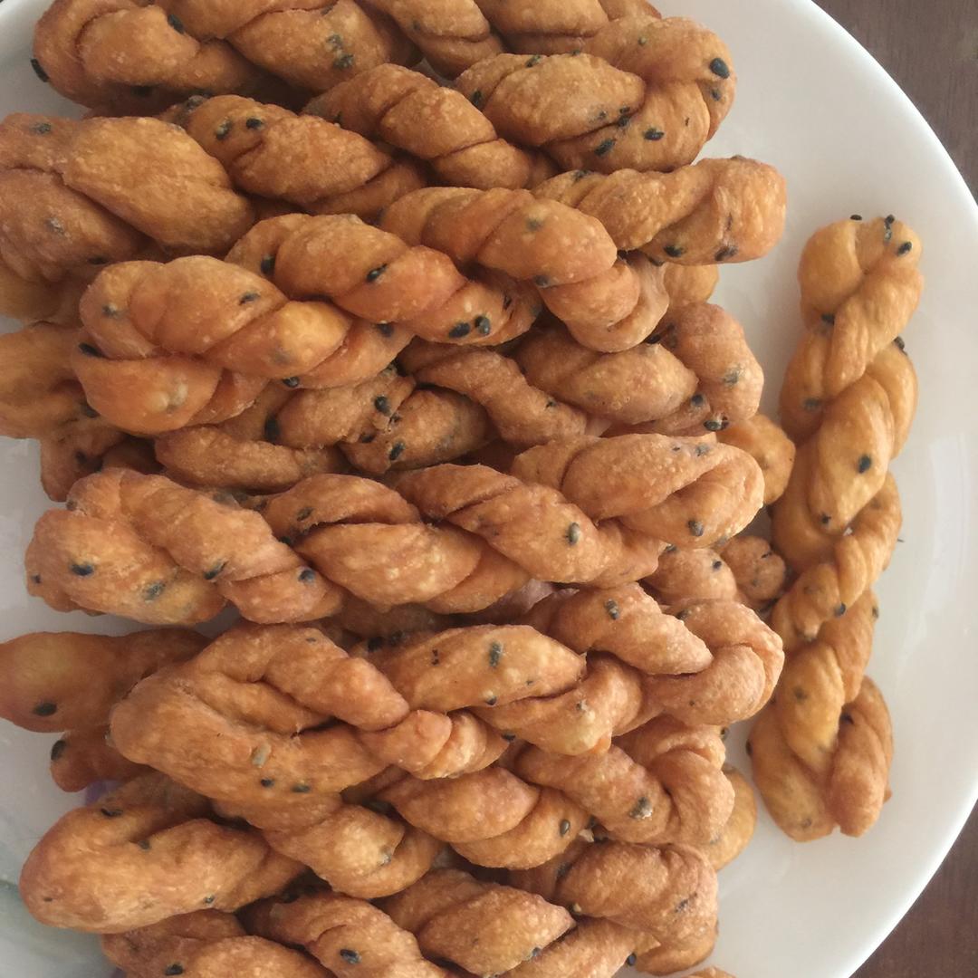 鸡蛋小麻花
