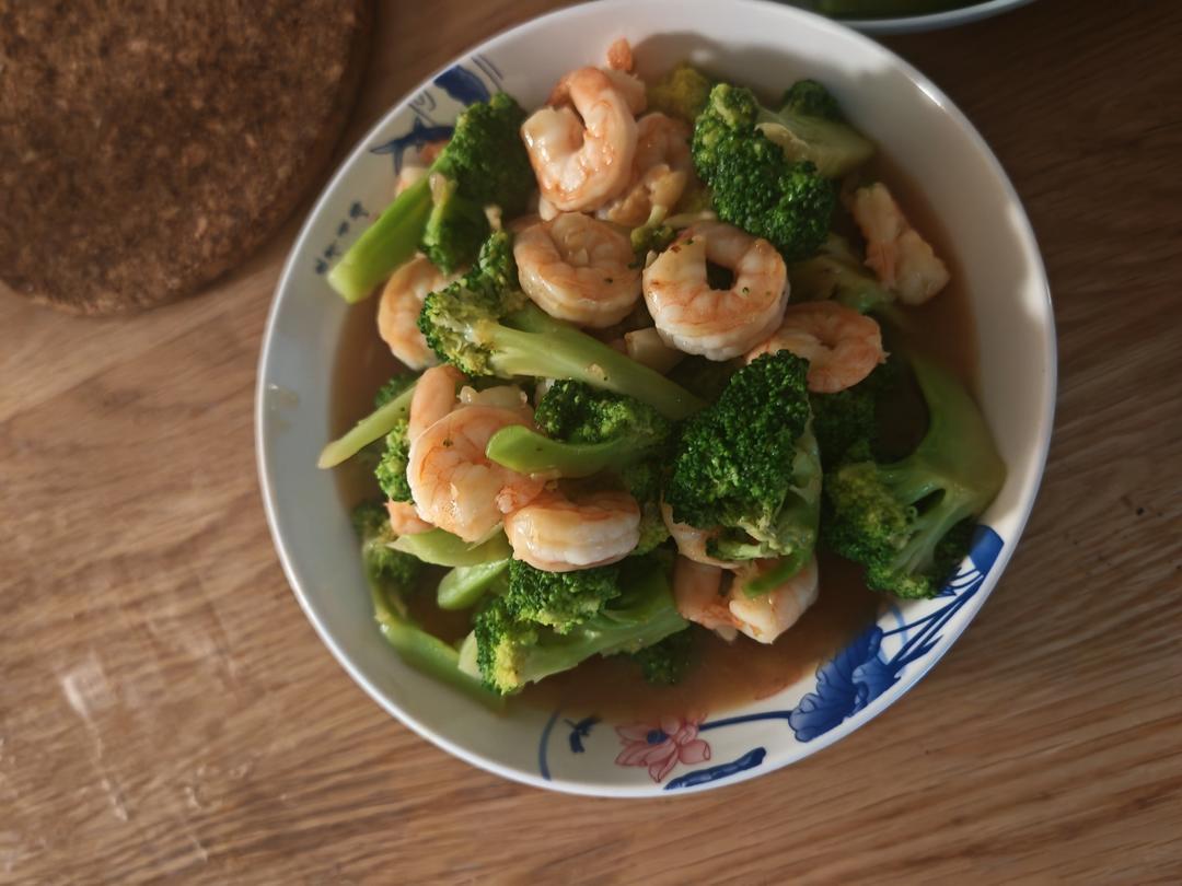 减肥去脂的西兰花炒虾仁