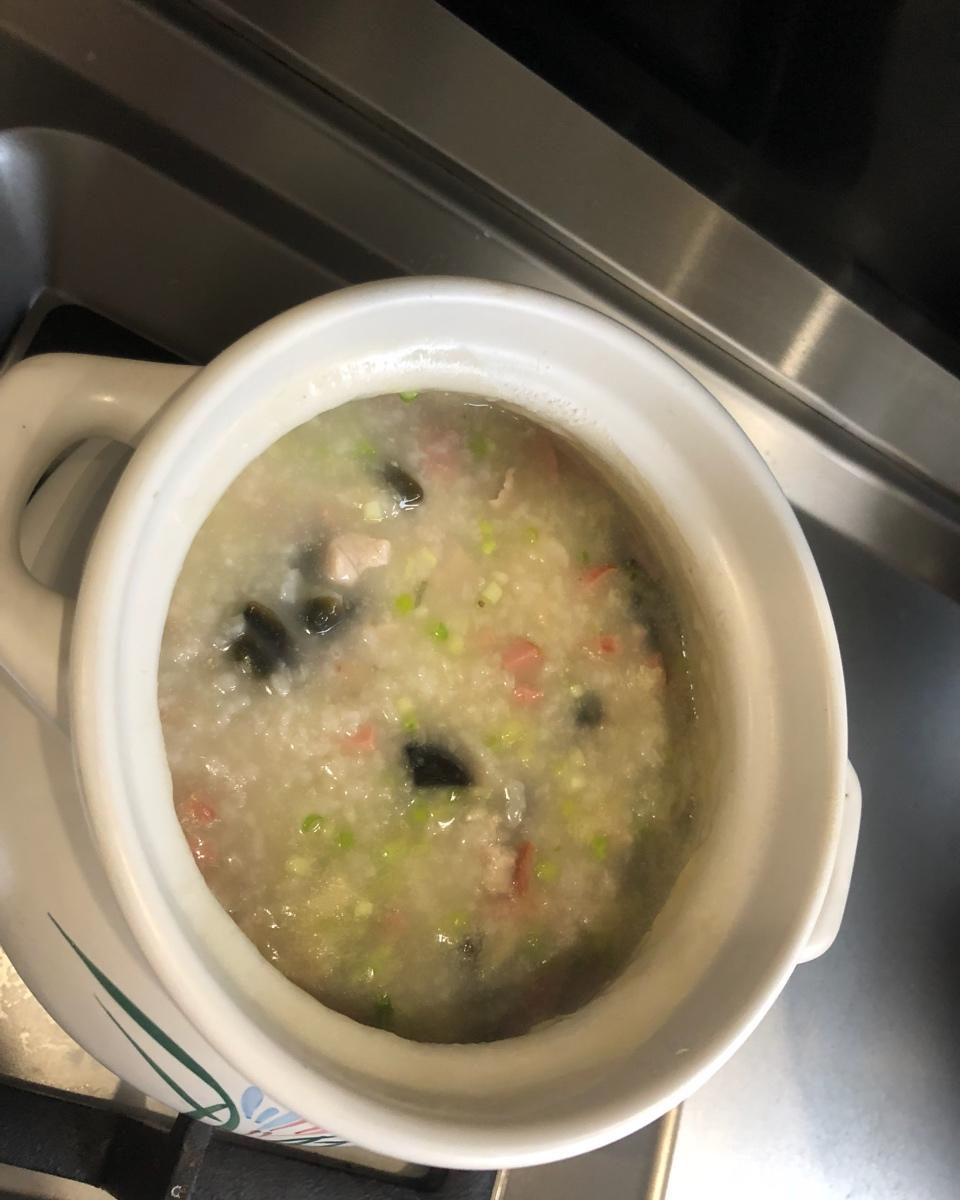 豆小莹做的皮蛋瘦肉粥