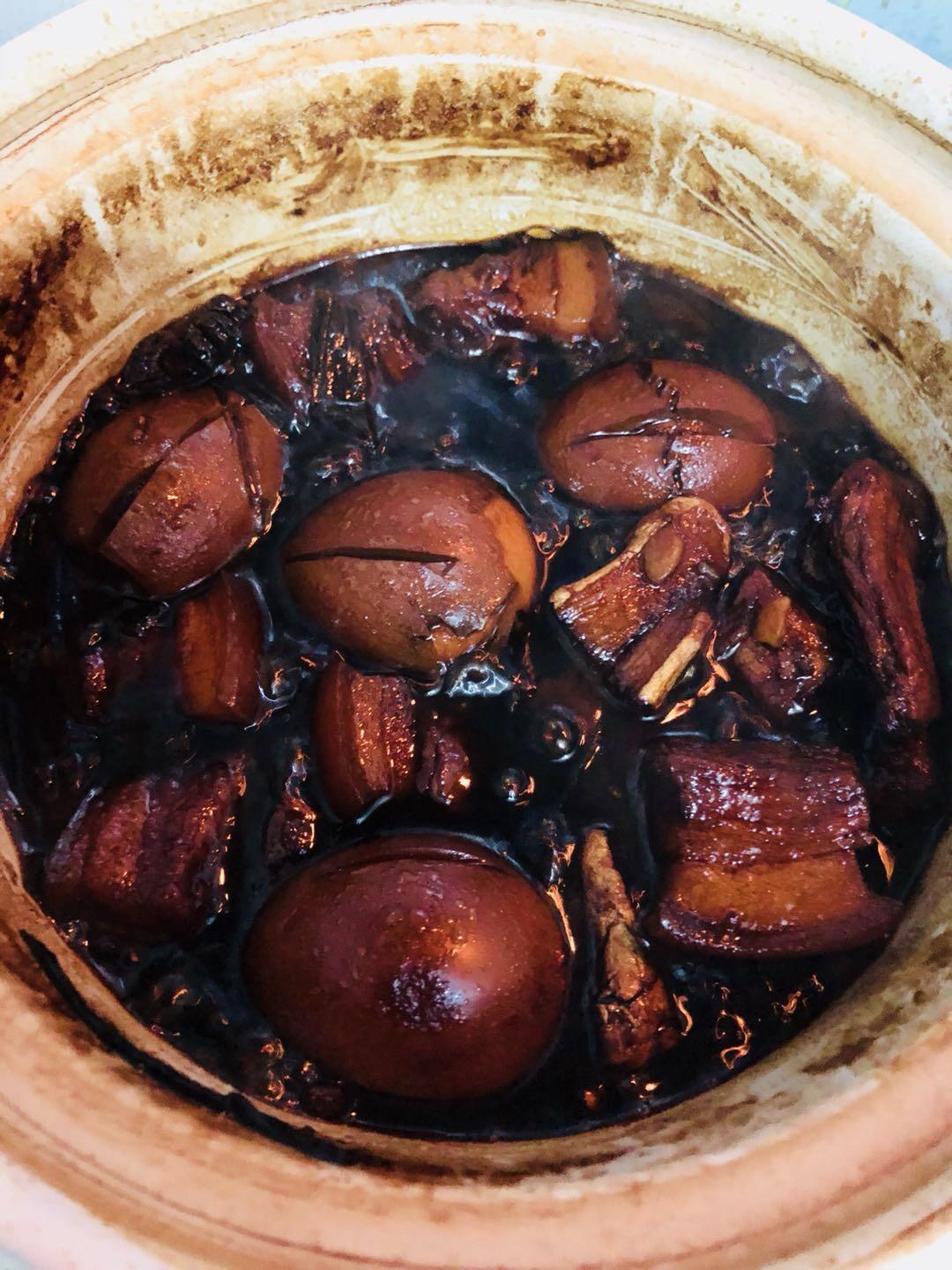 吧啦吧啦厨神仙做的吃着碗里望着锅里的红烧肉