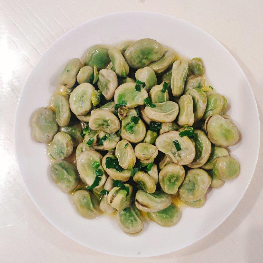 无比鲜美的葱油蚕豆