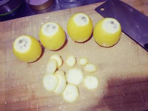 蜂蜜酱柠檬的做法 步骤2