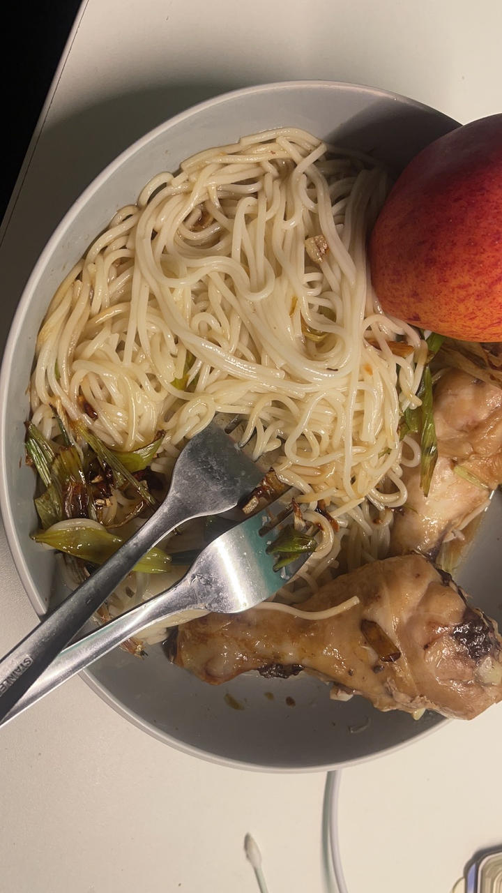 10分钟搞定的一碗葱油拌面