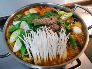 韩式猪脊骨土豆汤（土豆排骨汤）的做法 步骤11