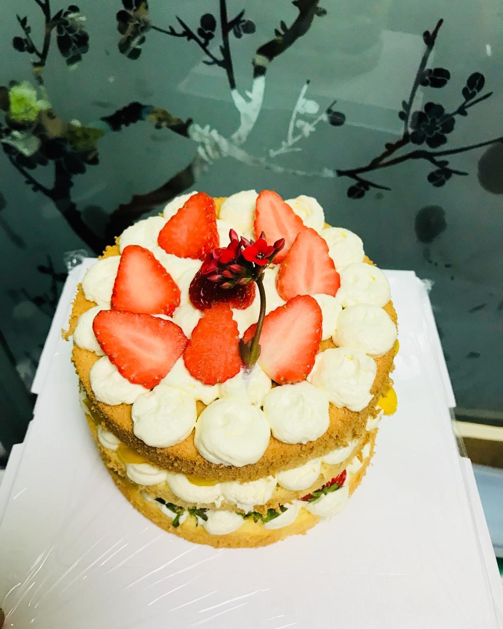 【零失败】不会裱花没关系的水果裸蛋糕 芒果裸蛋糕 完美戚风胚