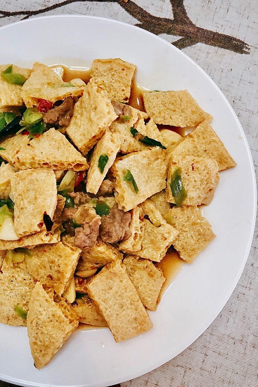 一咬满口汤汁,比肉好吃百倍啊——红烧脆皮豆腐(超级下饭!)的做法