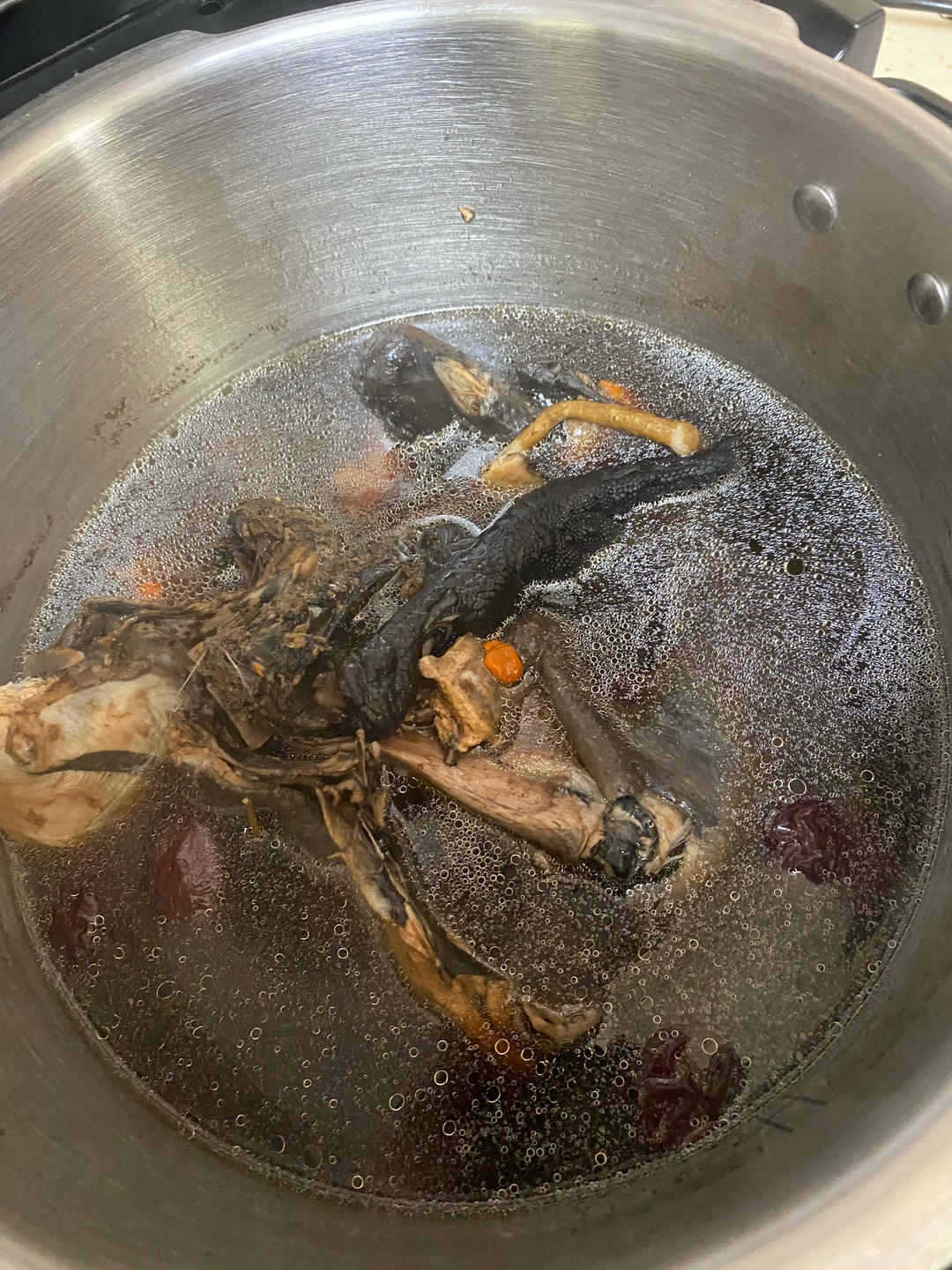 十珍乌鸡汤
