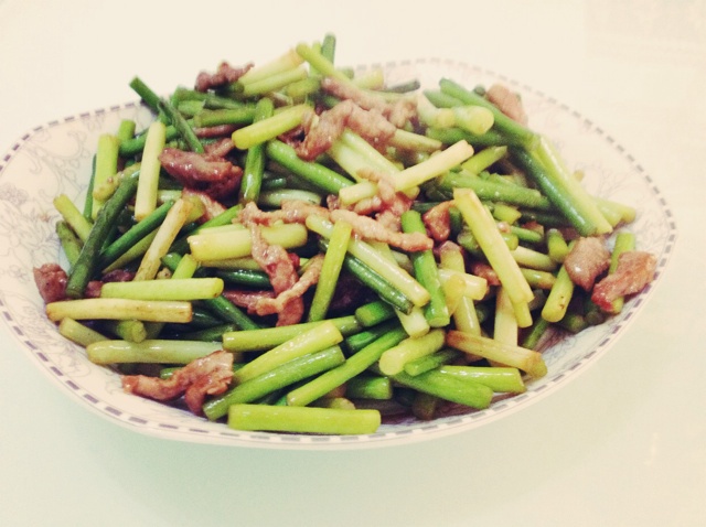蒜苔炒肉