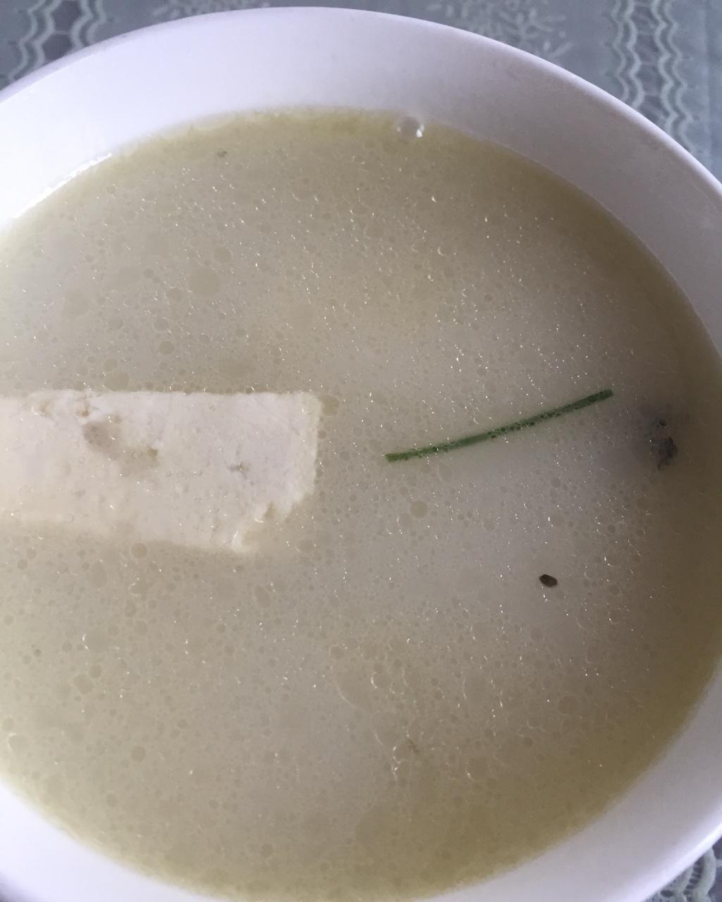 鲫鱼豆腐汤