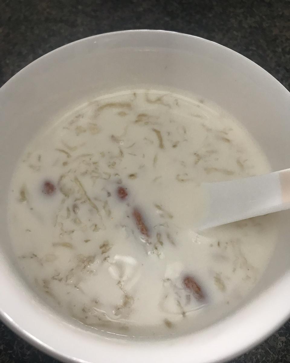 【小森妈妈菜谱】一分钟学会炖牛奶燕窝