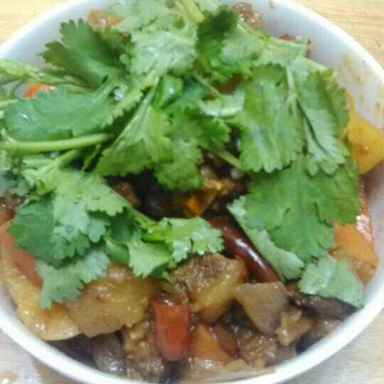 胡萝卜土豆烧牛腩