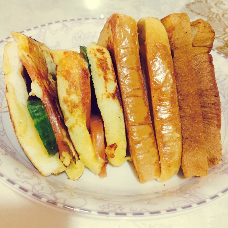 十分钟快手早餐【港式火腿西多士】