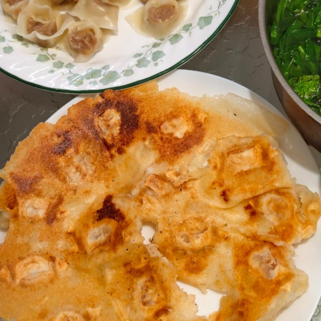 冰箱冷冻水饺做煎饺