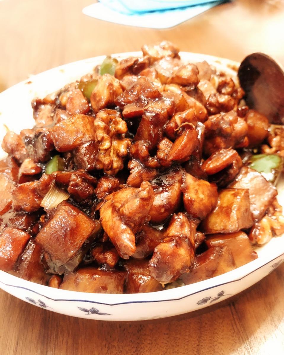 【堂妈教你做酱爆桃仁鸡丁图片】宝宝xing_下厨房