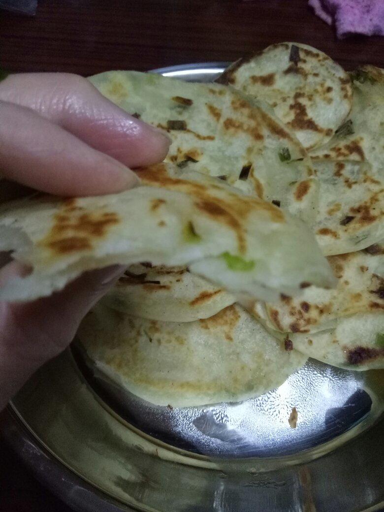 家庭版葱油饼（简单粗暴版）
