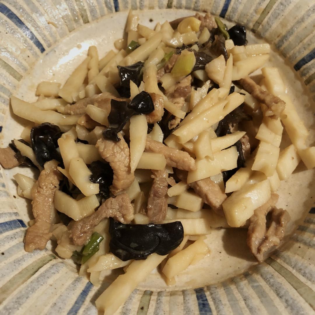 莲菜（莲藕）炒肉丝