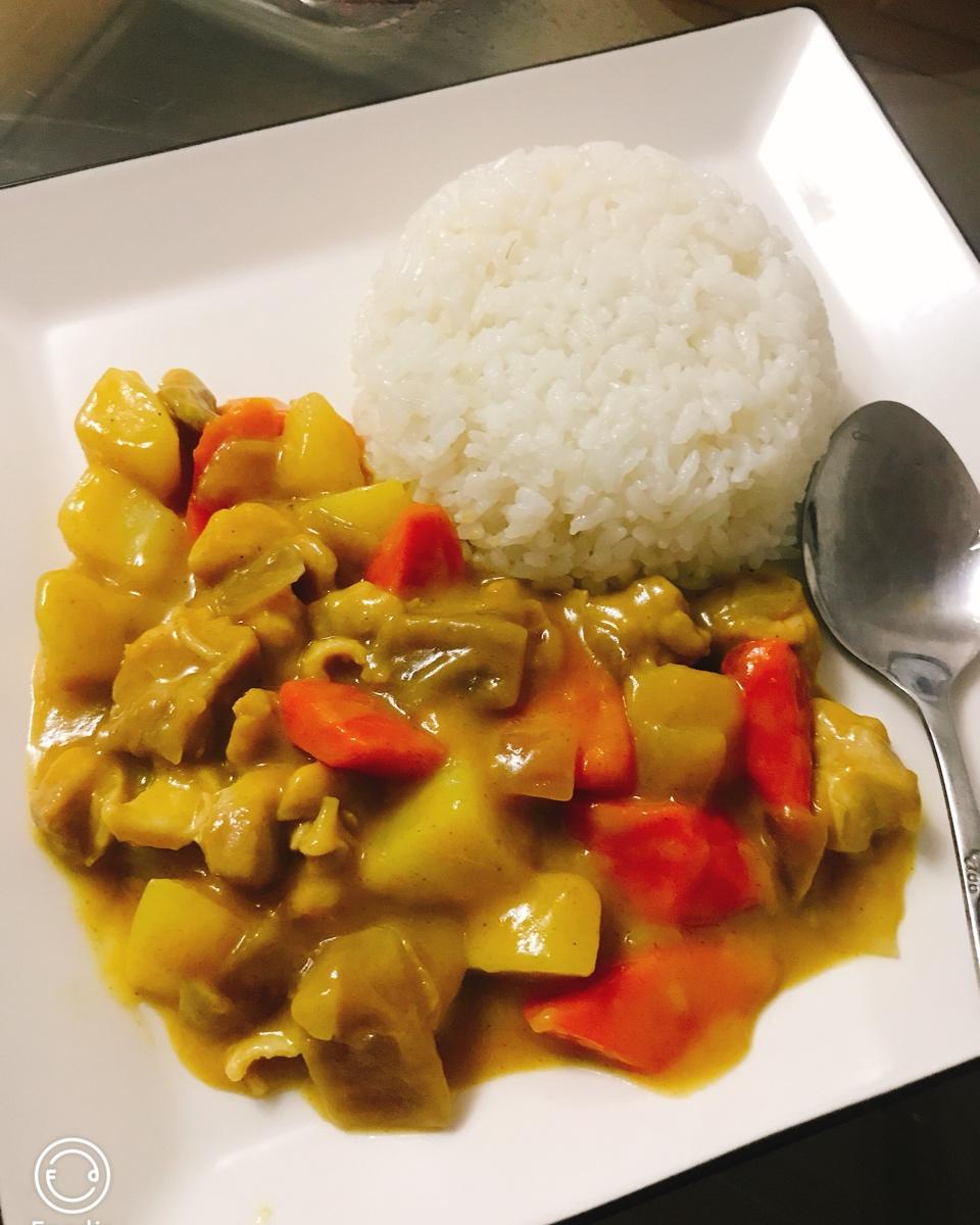 咖喱鸡肉饭