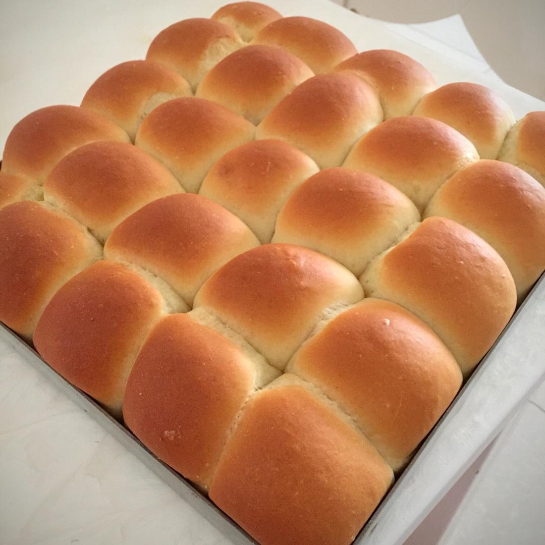 炼乳奶油餐包