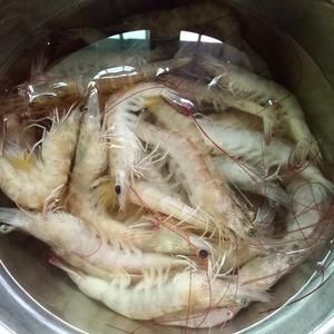 红烧基围虾🍤的做法 步骤1