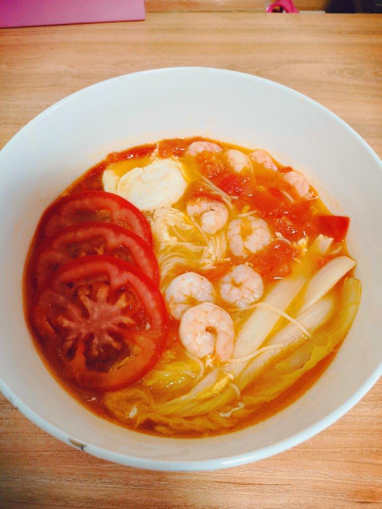 番茄虾仁热汤面