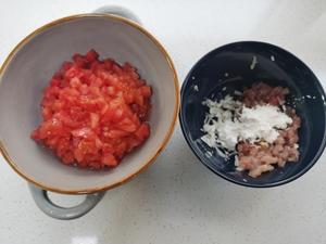宝宝吃的番茄肉酱面（无需番茄酱）的做法 步骤2