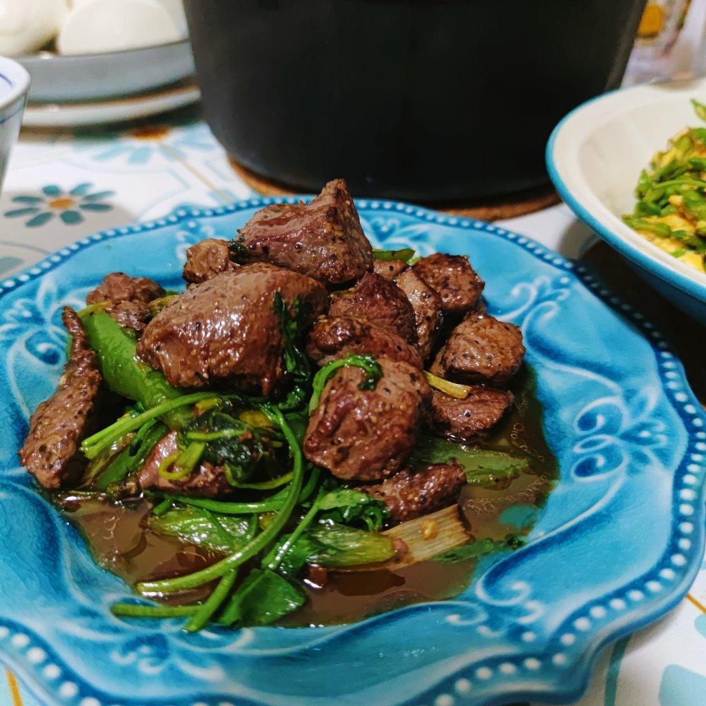 黑椒牛肉粒