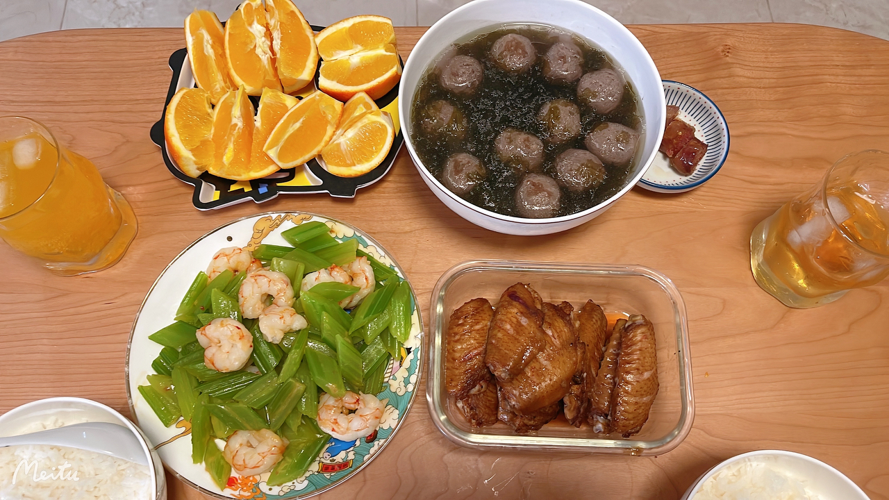 超级嫩的西芹吃法（西芹虾仁），小朋友也可以吃很多