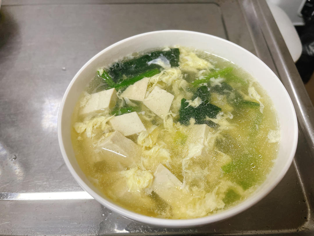 减肥低卡高蛋白靓汤-菠菜豆腐鸡蛋汤，可加洋车前子壳粉