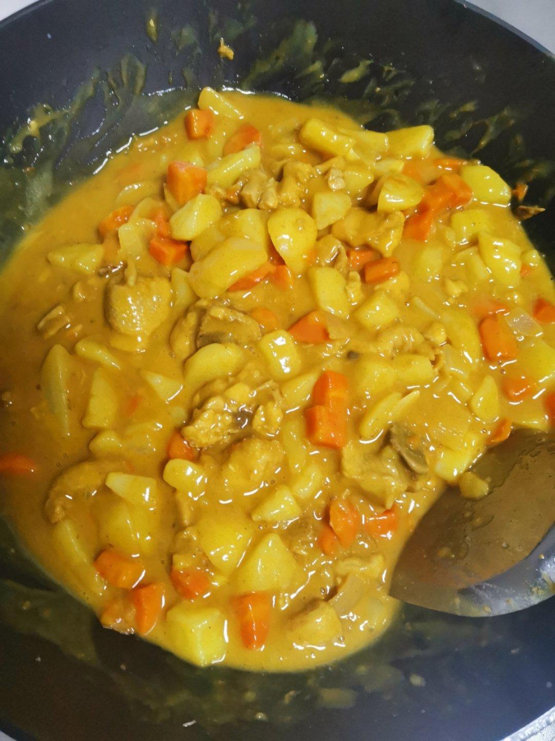 超下饭咖喱鸡🍛好吃呀～