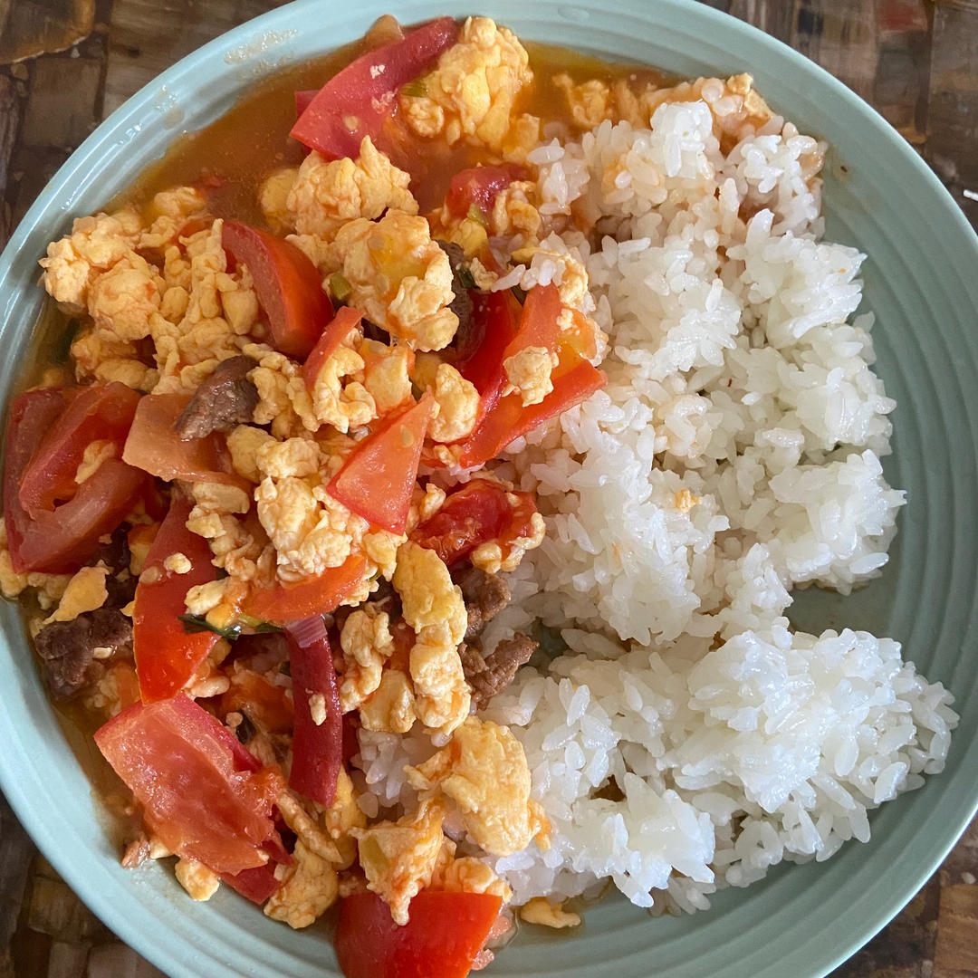 酸甜浓郁～超开胃🔥番茄滑蛋牛肉饭