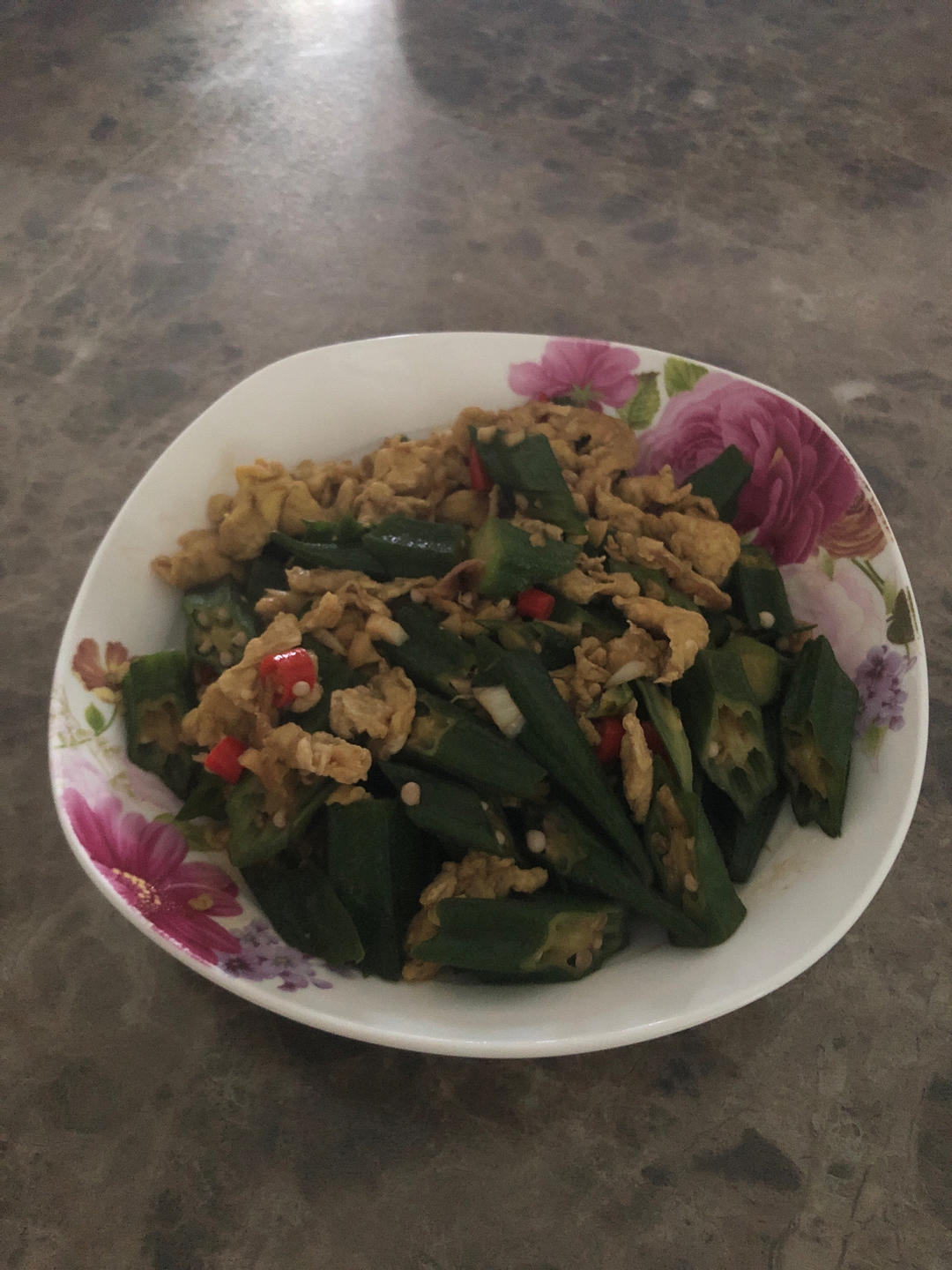 低脂低卡，好吃不胖的秋葵炒鸡蛋，巨好吃