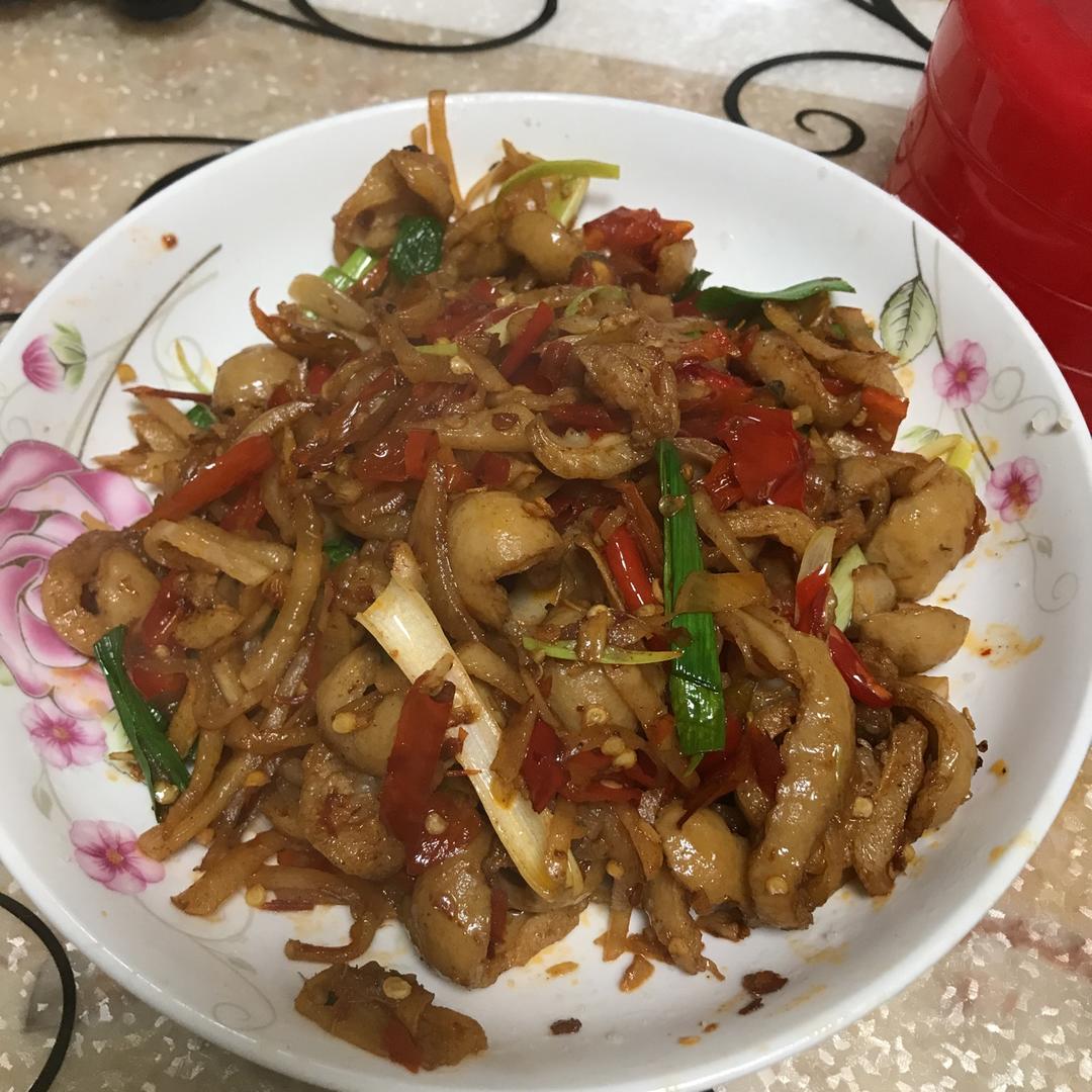 好吃到爆火爆肥肠