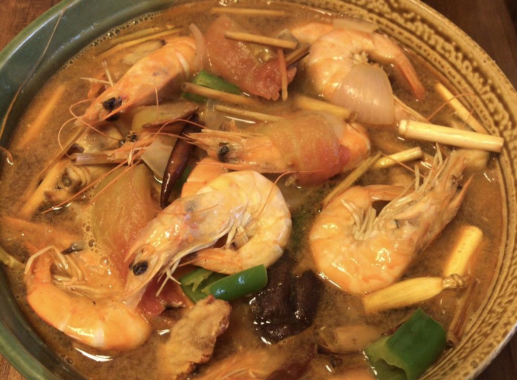 大口吃肉
