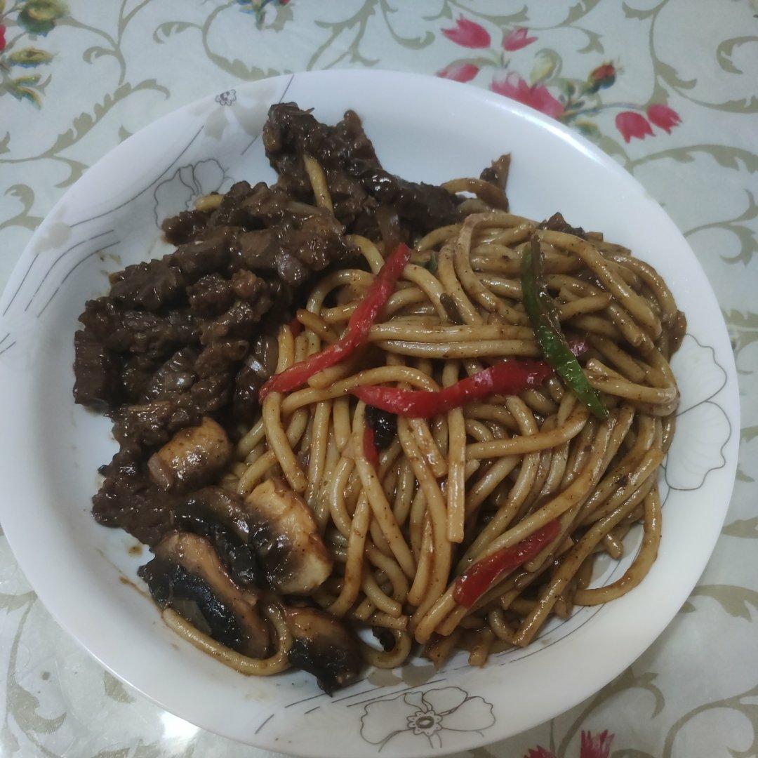 比餐厅好吃的黑椒牛柳意面🍝零失败简单教程