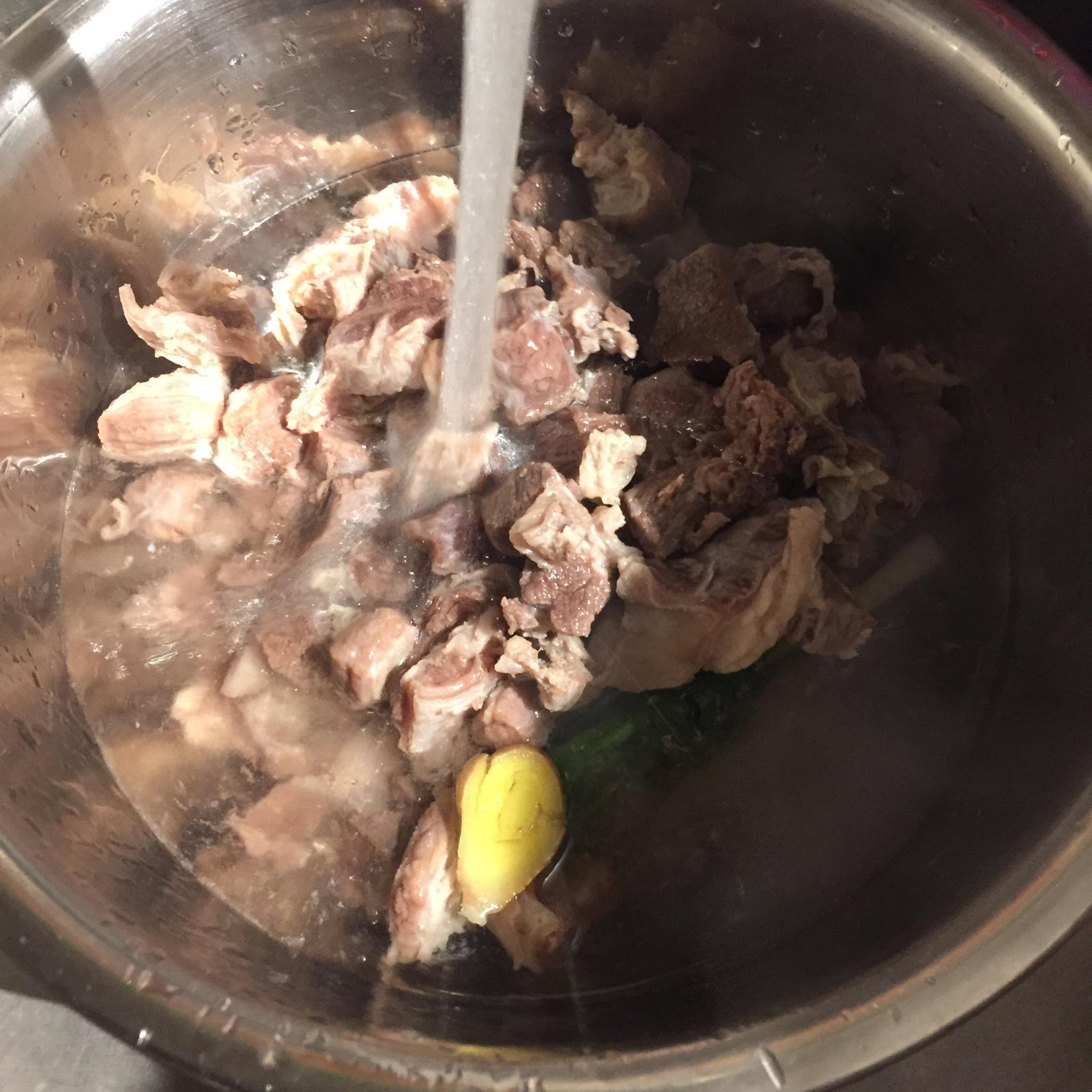 私房红烧牛肉～浓汤版的做法 步骤2