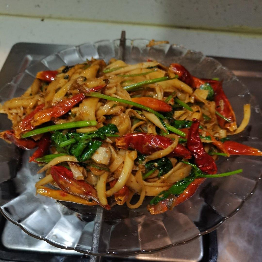 香辣有嚼劲❗️超下饭的干煸杏鲍菇