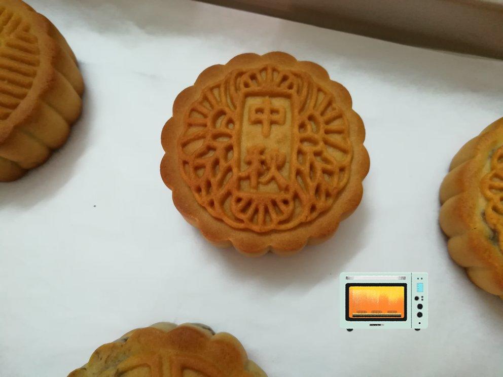 广式月饼——蛋黄莲蓉月饼