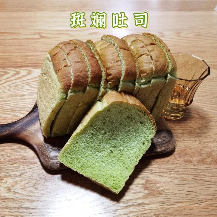 斑斓吐司｜温和香甜淡淡的清香，是属于春天的吐司