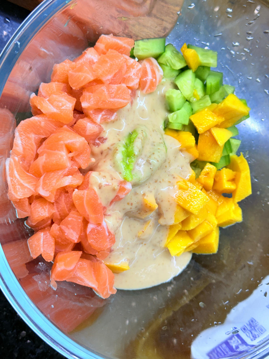 芥末青瓜芒果三文鱼塔可