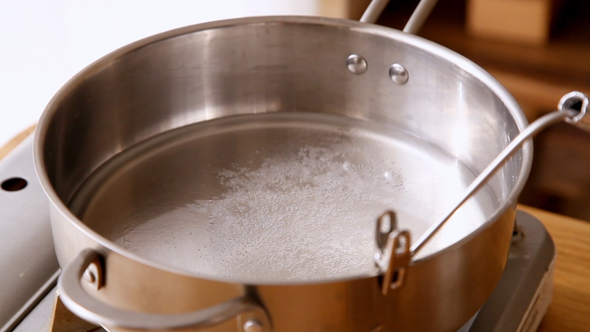 熬糖版牛轧糖（多次制作经验总结含视频）的做法 步骤5