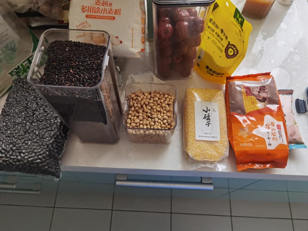 杂粮窝窝头 小米面 紫米面